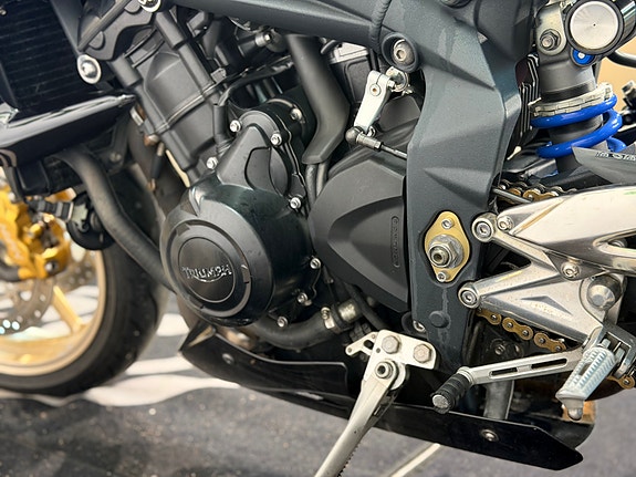Triumph Street Triple 675 R 20 of 24