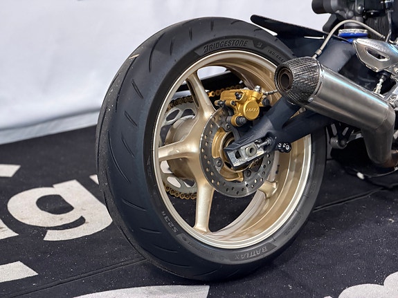 Triumph Street Triple 675 R 8 of 24