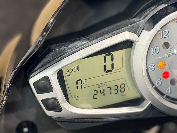 Triumph Street Triple 675 R 15 of 24