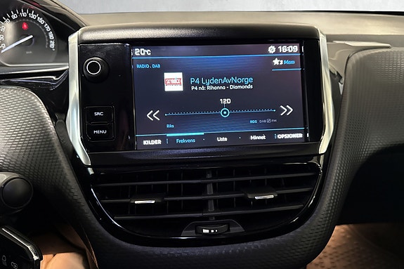 Smart radio med brukervennlig skjerm for underholdning på farten.