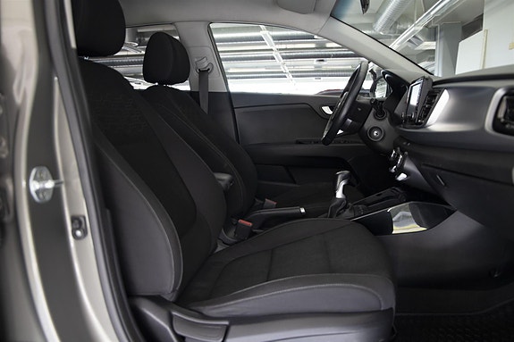 Kia Rio 27 of 27