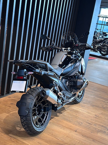 BMW R 1300 GS "Fullutstyrt" - Få med koffersett! 4 of 13