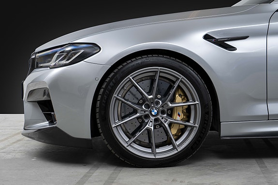 BMW M5 3 of 30