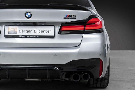 BMW M5 11 of 30