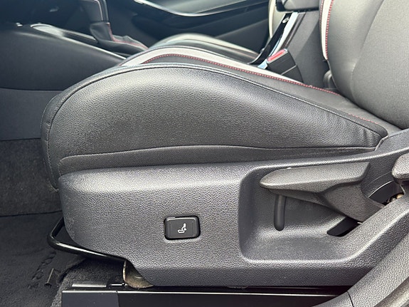 Toyota Corolla 15 of 19