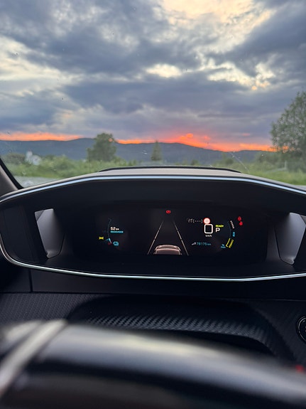Peugeot 208 8 of 13