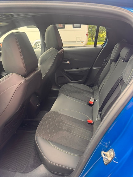 Peugeot 208 10 of 13
