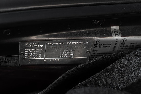 Porsche 911 19 of 30
