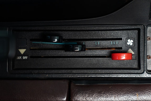 Porsche 911 17 of 30