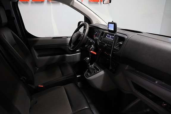 Toyota Proace 11 of 12