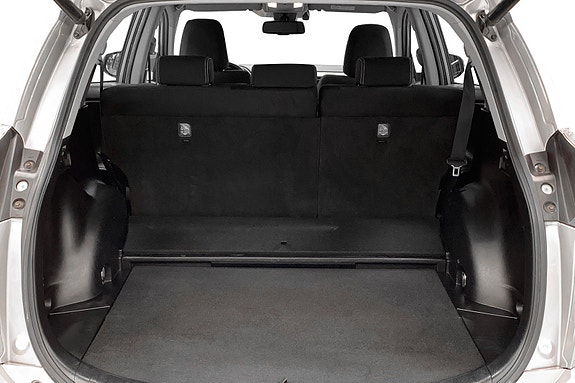 Toyota RAV4 13 of 15