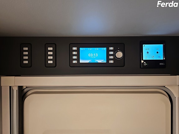 Adria Alpina 613 UT 16 of 19