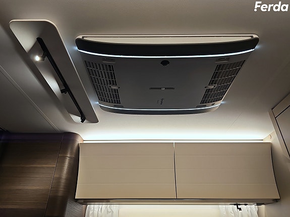 Adria Alpina 613 UT 15 of 19