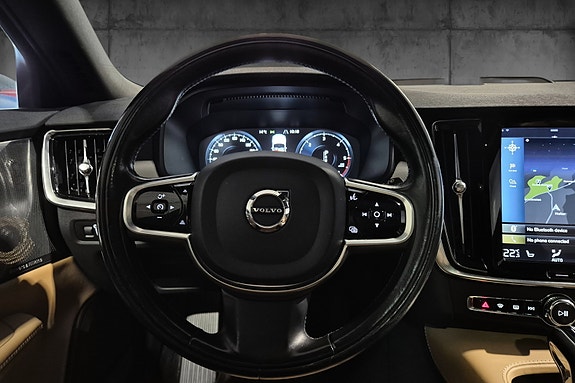 Volvo V90 16 of 23