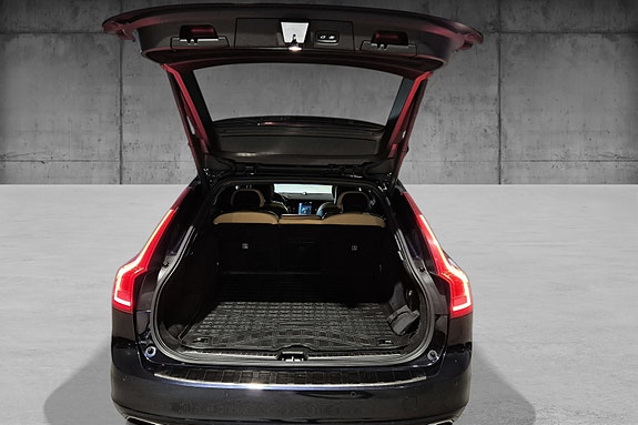 Volvo V90 8 of 23