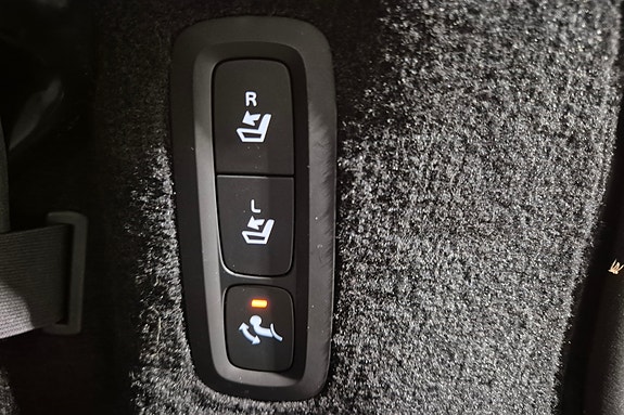 Volvo V90 11 of 23
