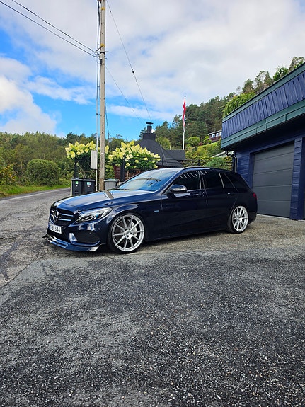 Mercedes-Benz C350 e 3 of 19