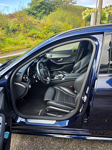 Mercedes-Benz C350 e 9 of 19