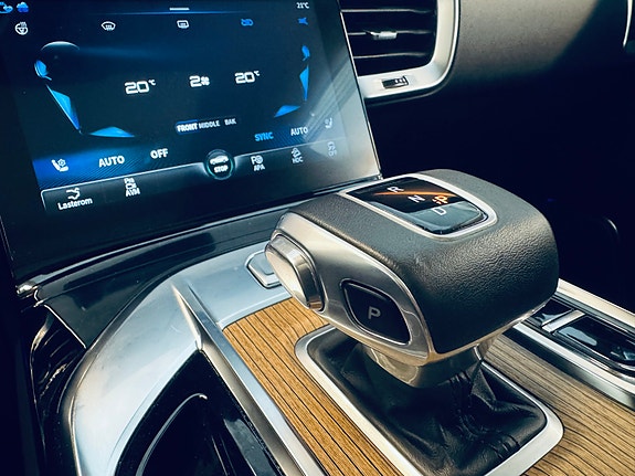 Hongqi E-HS9 20 of 30