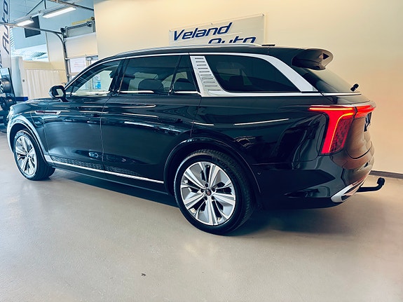 Hongqi E-HS9 4 of 30