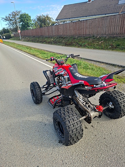 Yamaha Raptor 700 4 of 7