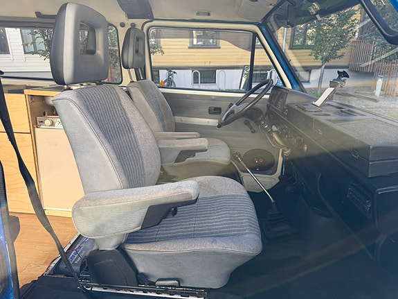 Volkswagen Caravelle 11 of 11