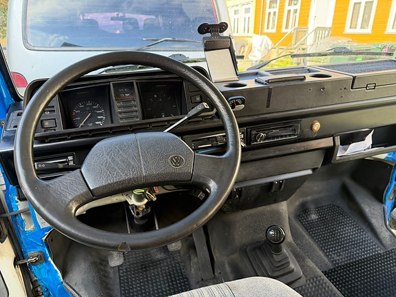 Volkswagen Caravelle 10 of 11