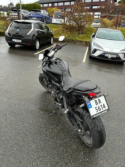 Yamaha MT-07 6 of 7