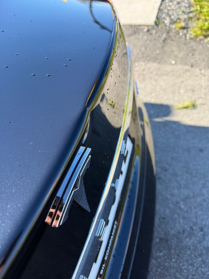 Tesla Model S 24 of 27