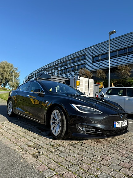Tesla Model S 5 of 27