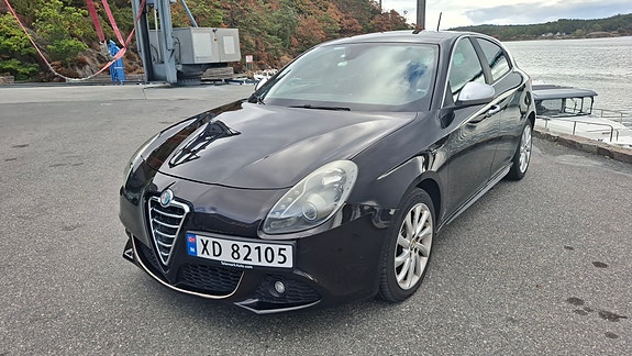 Alfa Romeo Giulietta 2 of 16