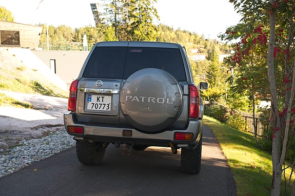 Nissan Patrol 12 of 21