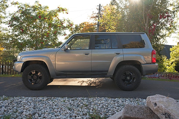Nissan Patrol 5 of 21