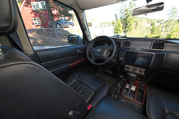 Nissan Patrol 15 of 21