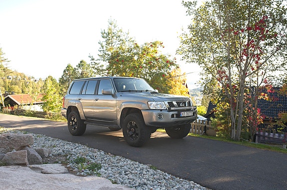 Nissan Patrol 3 of 21