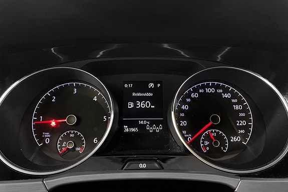 Volkswagen Touran 10 of 12