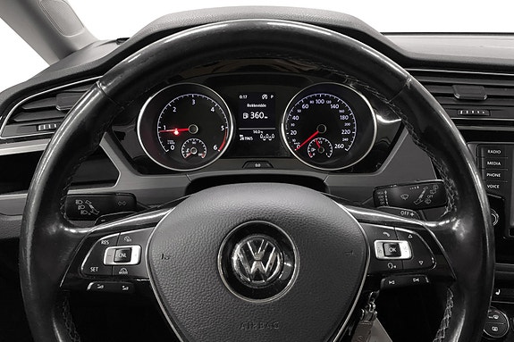 Volkswagen Touran 9 of 12