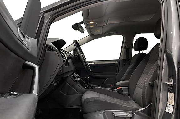 Volkswagen Touran 3 of 12