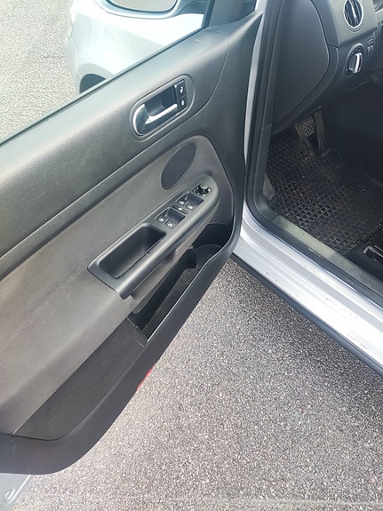 Volkswagen Golf Plus 17 of 23