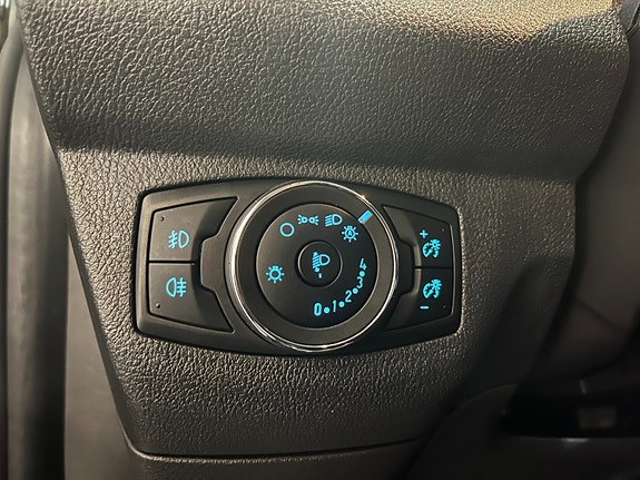 Ford Transit Courier 11 of 18