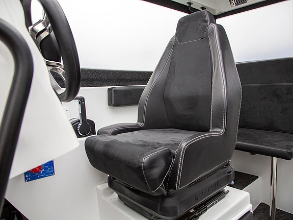 Silver Condor Cabin M/Suzuki DF250 NYHET!! 3,5KVM akterdekk! Utestyring/HØSTKUPP 8 of 23