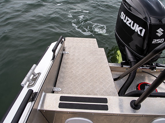 Silver Condor Cabin M/Suzuki DF250 NYHET!! 3,5KVM akterdekk! Utestyring/HØSTKUPP 2 of 23