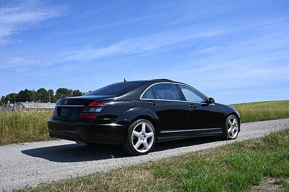 Mercedes-Benz S550 6 of 22