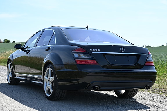 Mercedes-Benz S550 7 of 22