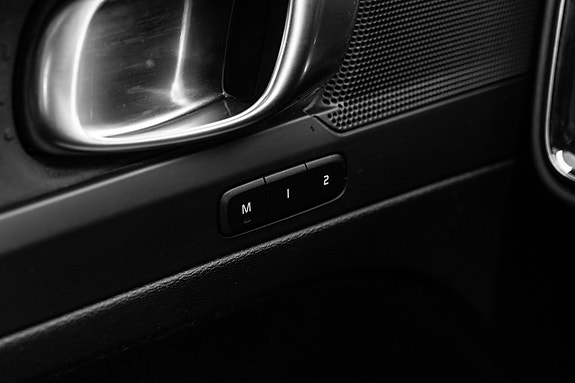 Volvo C40 16 of 29