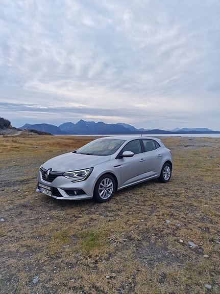 Renault Megane IV 2 of 14
