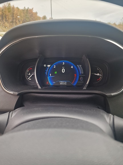Renault Megane IV 8 of 14