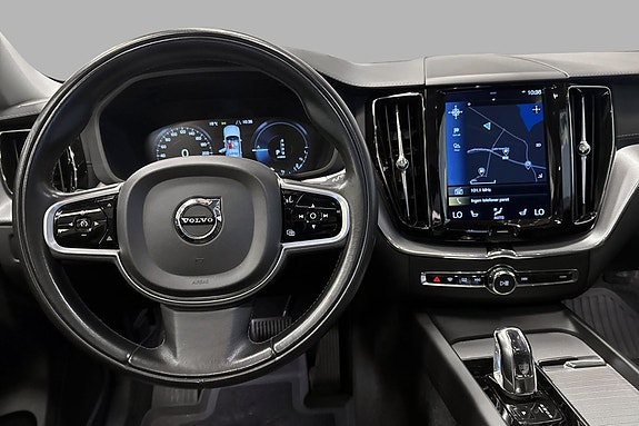 Volvo XC60 9 of 24