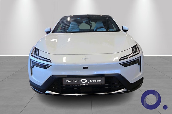 Polestar 4 8 of 30