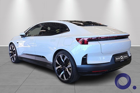 Polestar 4 3 of 30